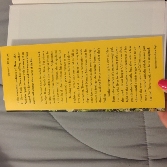 The Return by Nicholas Sparks in Hardcover - Picture 3 of 3